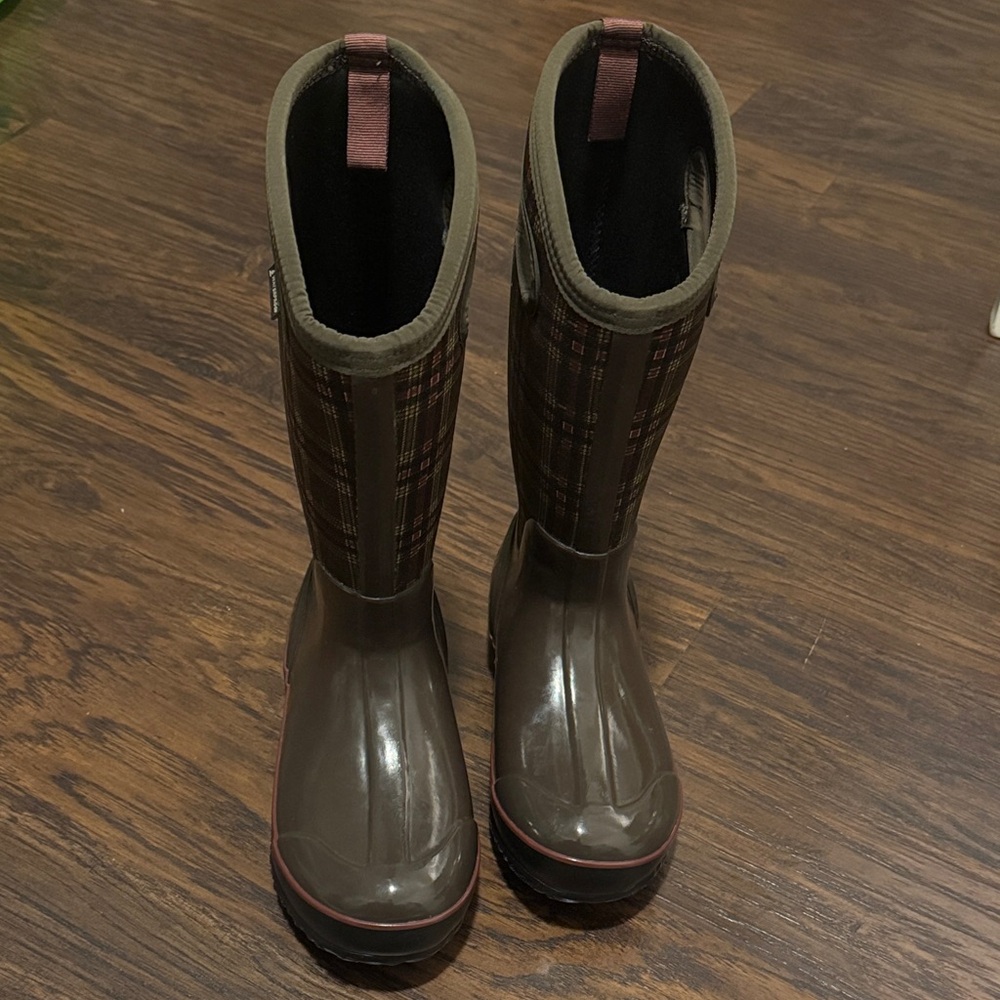 Bogs Dark Brown Plaid Boots with Pink Highlights, Like New, Sz 7 - Picture 6 of 10